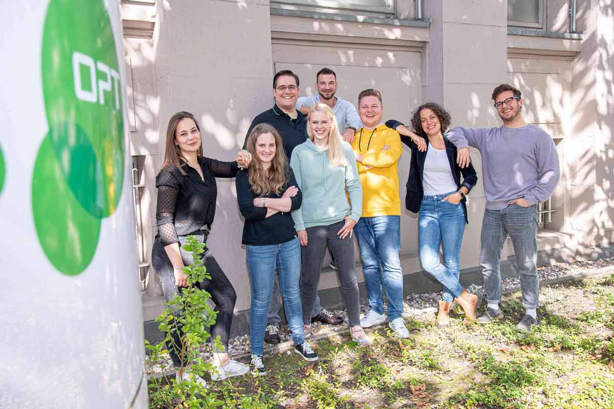 Deine Spezialisten für Versicherungen, Geldanlagen und Finanzierungen Deine Spezialisten für Versicherungen, Geldanlagen und Finanzierungen